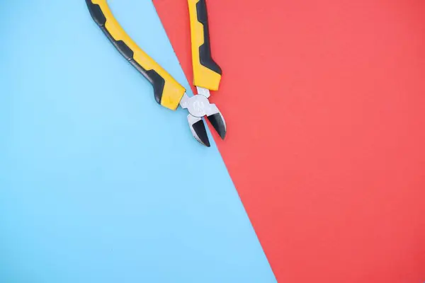 Side Cutters Isolated Blue Red Background Copy Space — Stock Photo, Image