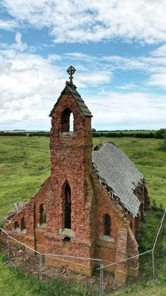 Vertical Shot Derelict Trinity Chapel Field Cloudy Sky — Stock Photo, Image