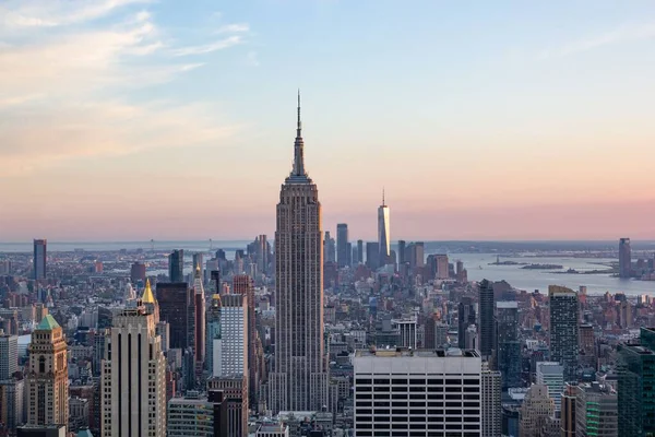 Een Bovenaanzicht Van Lower Manhattan Stadsgezicht Met Het Empire State — Stockfoto