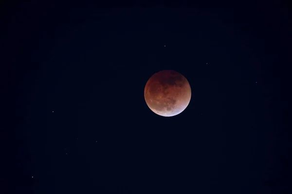 夜空中满月的美丽景象 — 图库照片