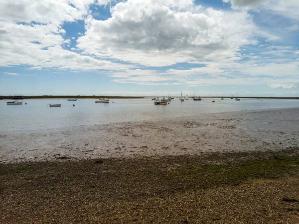 Ein Malerischer Blick Auf Den Fluss Alde Suffolk England Vorbei — Stockfoto