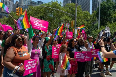 Alexis McGill Johnson, 26 Haziran 2022 'de NYC' deki Onur Yürüyüşü Aile Planlaması CEO 'su.