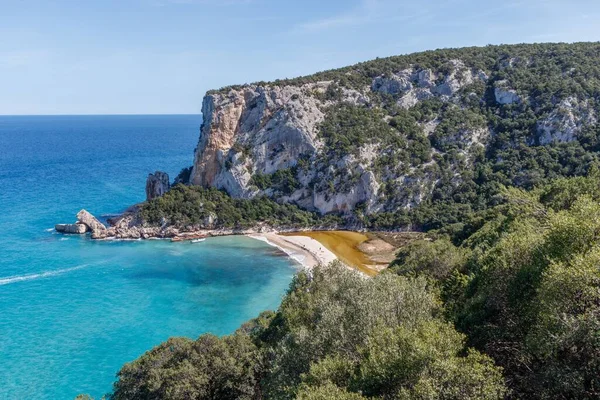 Spiaggia Cala Luna Sardegna Costa Orientale Con Colline Boscose Spiaggia — Foto Stock