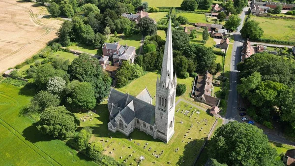 东约克郡最高教堂的鹰眼景观 英格兰南道尔顿的圣玛丽教堂 — 图库照片