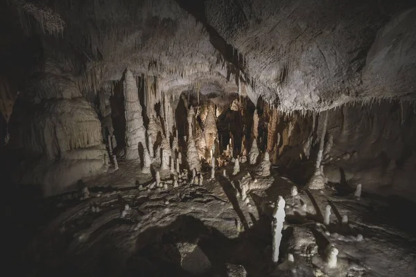Vue Karstique Depuis Les Magnifiques Grottes Frasassi Italie — Photo