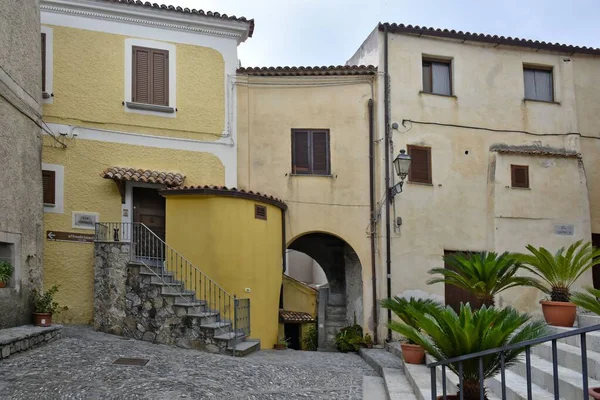 Una Calle Estrecha Rodeada Edificios Pedregosos Scalea — Foto de Stock