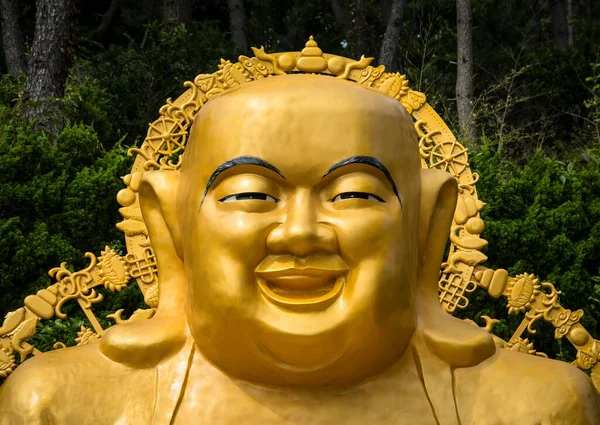 Primer Plano Gead Buda Oro Feliz Templo Paochueh Taichung Taiwán — Foto de Stock