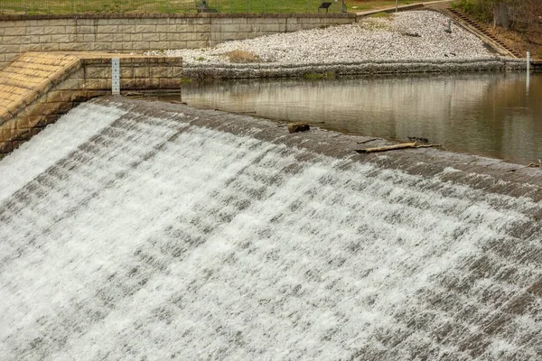 Uma Vista Barragem Lago Roland Baltimore Maryland — Fotografia de Stock