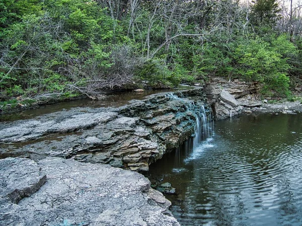 Una Hermosa Vista Cascada Lago Cedar Olathe Kansas —  Fotos de Stock