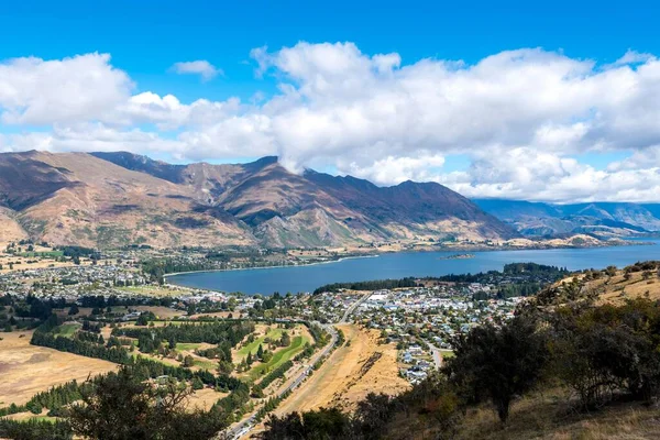 Een Prachtig Shot Van Een Stad Van Iron Track Wanaka — Stockfoto