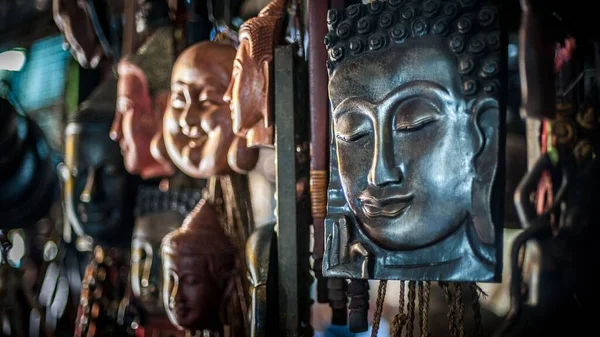 Figurines Face Buddha Hanging Wall — Stock Photo, Image