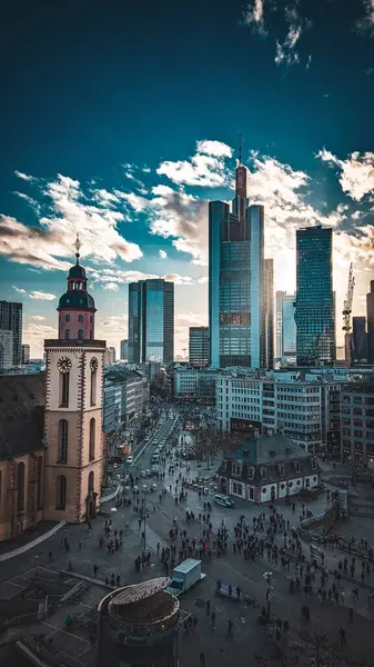 Plano Vertical Del Paisaje Urbano Frankfurt Alemania — Foto de Stock