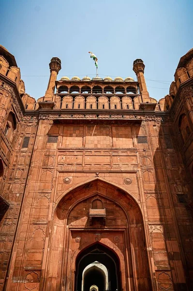 Tiro Ângulo Baixo Forte Vermelho Lal Qila Delhi Índia Contra — Fotografia de Stock