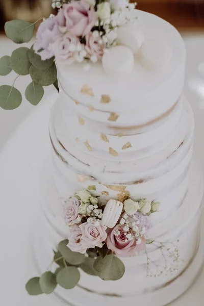 一张漂亮的结婚蛋糕的照片 — 图库照片