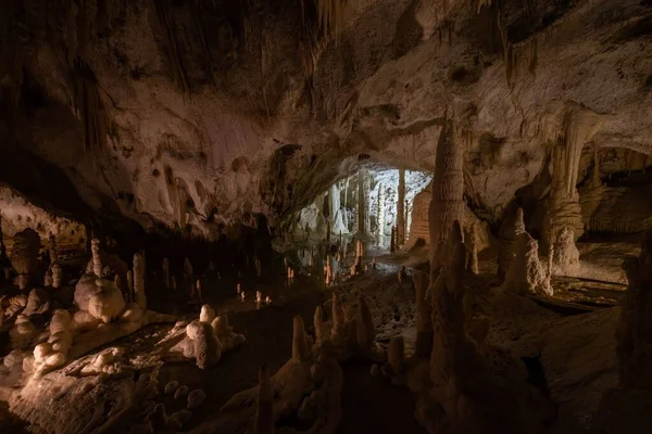 Der Blick Die Frasassi Höhlen Ein Karsthöhlensystem Der Gemeinde Genga — Stockfoto