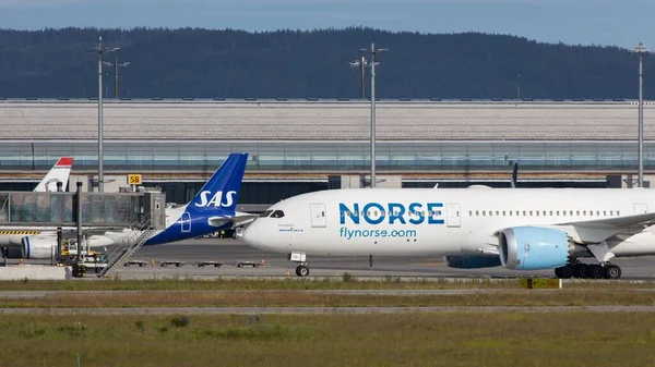 挪威航空公司Norse Fly的波音787梦幻客机抵达挪威奥斯陆Gardermoen机场 — 图库照片