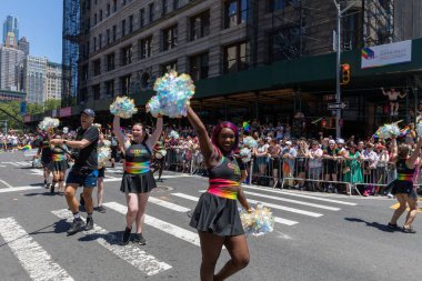 Gotham 'dan ponpon kızlar 26 Haziran 2022' de NYC 'deki Onur Yürüyüşü' nde sahne alacaklar.