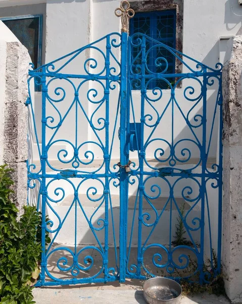 Старые Голубые Ворота Деревне Санторини Греция — стоковое фото