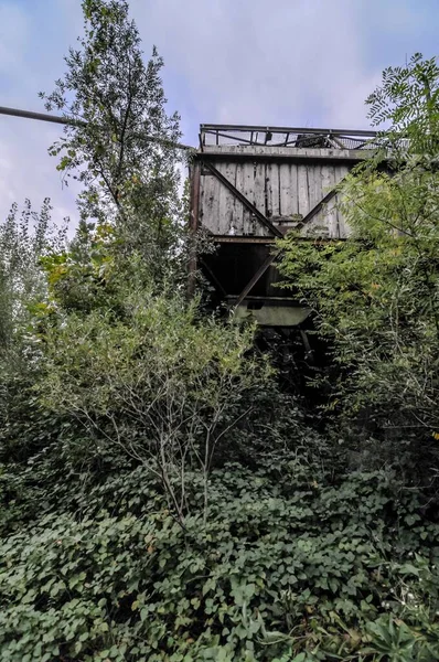 Opuszczona Przemysłowa Kamieniołom Żwirowy Rafineria Piasku — Zdjęcie stockowe