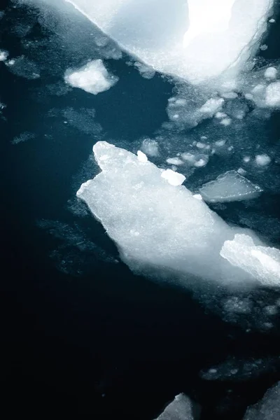 Glaciar Derretendo Flutuando Superfície Água — Fotografia de Stock