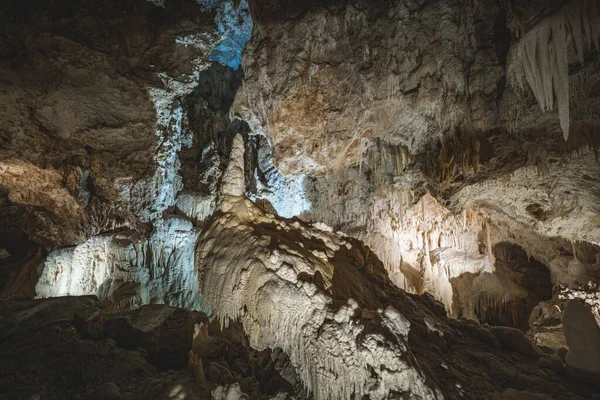 Vista Dentro Das Cavernas Frasassi Sistema Cavernas Cársticas Município Genga — Fotografia de Stock