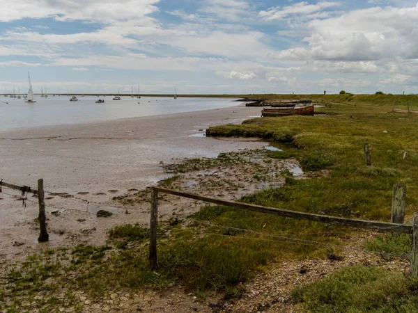 Ein Malerischer Blick Auf Den Fluss Alde Suffolk England Vorbei — Stockfoto