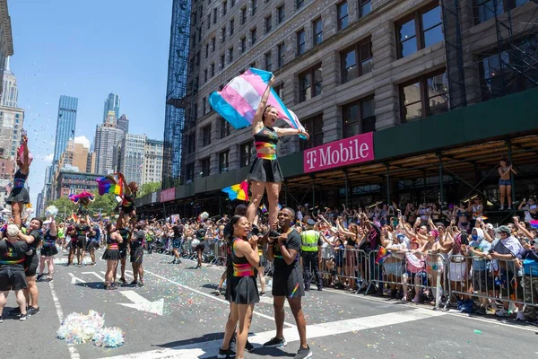 Cheer New York Performing Pride Parade Nyc June 2022 — Stock Photo, Image