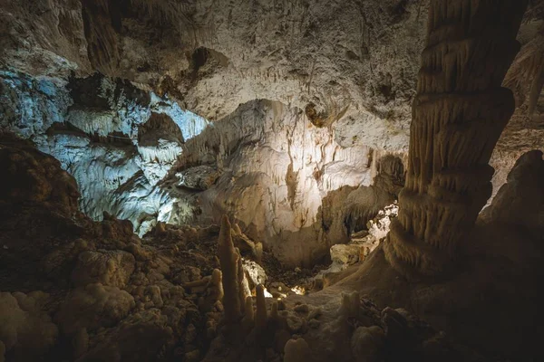 Vue Intérieur Des Grottes Frasassi Système Grottes Karstiques Dans Municipalité — Photo