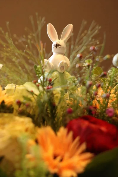 Vertical View Easter Decorative Bouquet Rabbit Top — Stock Photo, Image