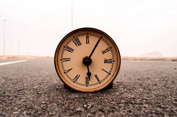 Time Concept Alarm Clock Asphalt Street — Stock Photo, Image