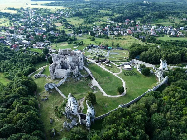 Знаменитый Замок Пейзаж Охане Польша — стоковое фото