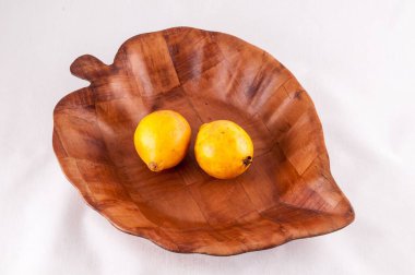 Taze Sarı Olgun Maracuya Tropikal Tutku Meyvesi