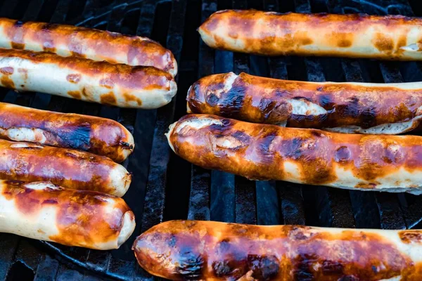 Eine Nahaufnahme Vom Würstchengrillen — Stockfoto