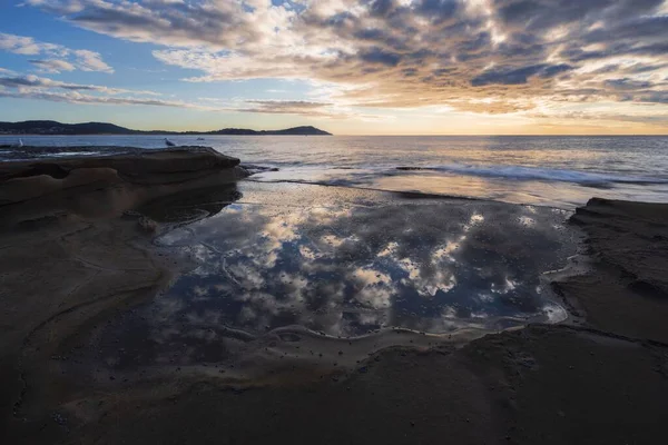 Sunrise Reflections Pool Water Terrigal Nsw Central Coast Australia — Stock Photo, Image