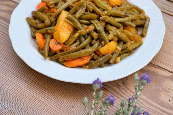 Fagiolini Patate Carote Cipolle Dolci Pomodori Freschi Succosi Cucinati Nell — Foto Stock