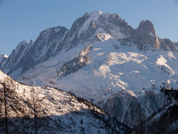 Vallorcine Deki Aiguille Dru Dağı Haute Savoie Fransa — Stok fotoğraf