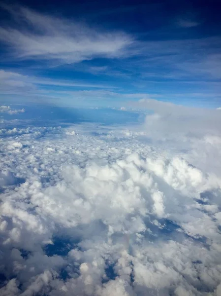 Céu Nublado Supervisiona Fora Avião — Fotografia de Stock