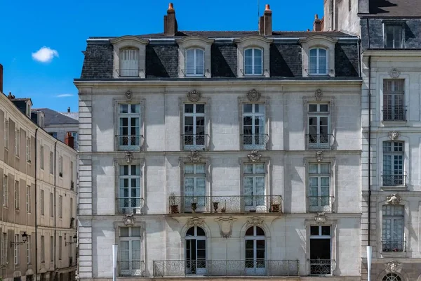 Nantes Gyönyörű Város Franciaországban Ősi Ferde Homlokzatok Quai Turenne Történelmi — Stock Fotó