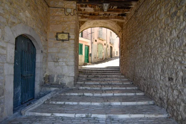 Una Calle Estrecha Sepino Pueblo Medieval Región Molise Italia — Foto de Stock