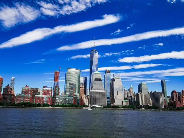 纽约有海岸线 摩天大楼和高楼大厦的海景 — 图库照片