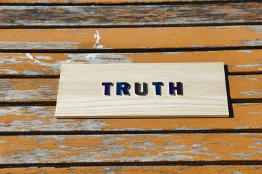 Gökkuşağı renginde 