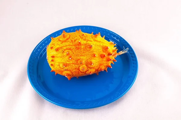 Kiwano Cucumis Metuliferus Exotic Vegetable Tropical Orange Fruit — Stock Photo, Image