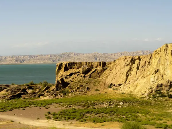 Una Hermosa Vista Del Acantilado Rocoso Orilla —  Fotos de Stock