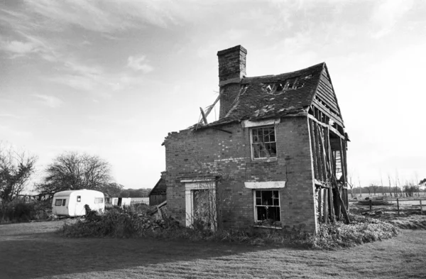 Starý Opuštěný Dům Byl Zničen Bouří — Stock fotografie