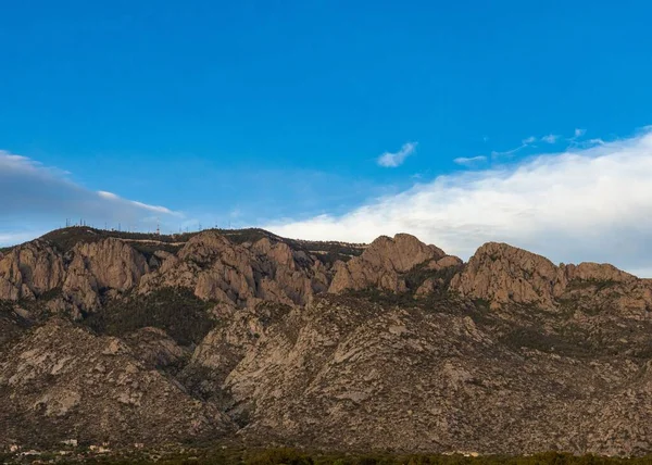 Scenic View Rocky Mountains Rural Area Cloudy Sky Background — Foto de Stock