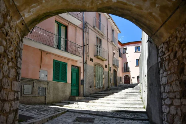 Uma Rua Estreita Sepino Uma Vila Medieval Região Molise Itália — Fotografia de Stock