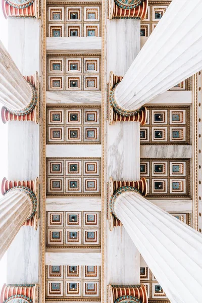 Een Prachtig Patroon Het Plafond Een Oud Grieks Gebouw — Stockfoto