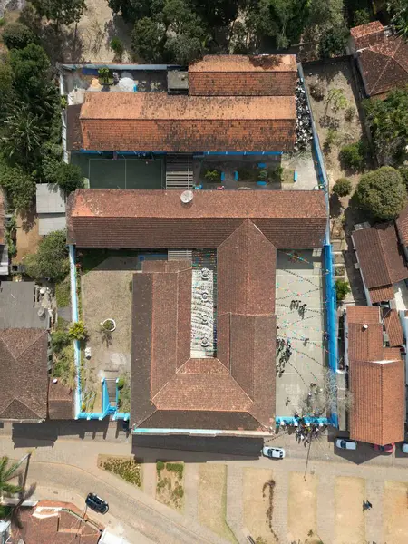 Drone Vista Dall Alto Dell Edificio Del Campus Con Tetto — Foto Stock