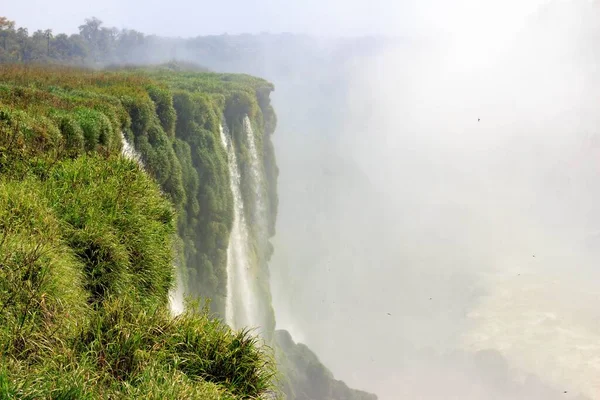 Eine Luftaufnahme Eines Schönen Wasserfalls — Stockfoto