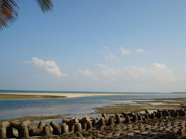 Los Moldes Ladrillo Junto Mar Calma Isla Tropical — Foto de Stock